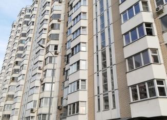 Продаю 1-ком. квартиру, 38 м2, Москва, Нарвская улица, 1Ак3, станция Балтийская