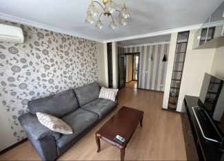 2-комнатная квартира в аренду, 70 м2, Краснодар, улица Академика Лукьяненко, 30, микрорайон Микрохирургии глаза