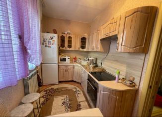 Продам 1-ком. квартиру, 33 м2, Заводоуковск, Малая Базарная улица, 4А