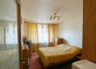 Сдается в аренду 2-ком. квартира, 47 м2, Сальск, Столбовая улица, 88