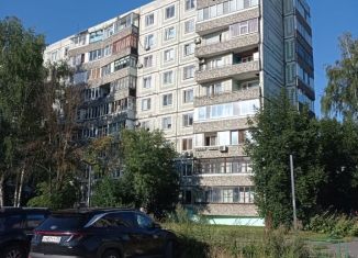 Продам 2-ком. квартиру, 50.5 м2, Владимир, улица Соколова-Соколёнка, 28