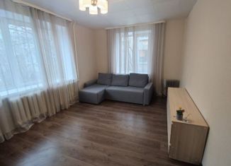 Сдаю однокомнатную квартиру, 30 м2, Петергоф, бульвар Разведчика, 6к3