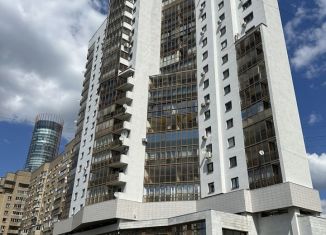 Продам 5-комнатную квартиру, 254 м2, Екатеринбург, улица Маршала Жукова, 10