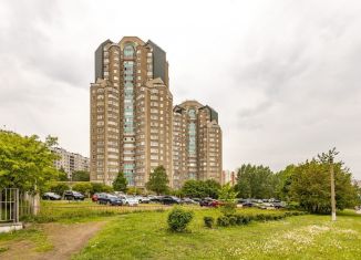 Трехкомнатная квартира на продажу, 138.6 м2, Москва, улица Островитянова, 4, район Тёплый Стан