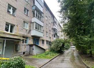 Продаю 2-ком. квартиру, 47.1 м2, Смоленск, улица Черняховского, 34