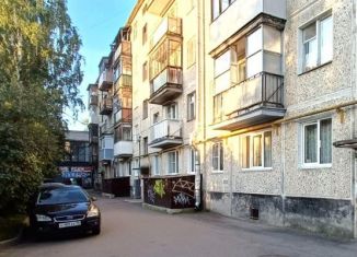 Продажа 2-ком. квартиры, 44.9 м2, Ленинградская область, улица Карла Маркса, 52