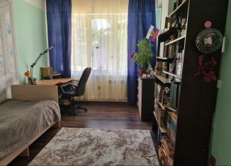 Продажа 3-ком. квартиры, 90 м2, Сочи, улица Глазунова, 8