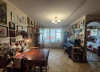 Продам 2-ком. квартиру, 45 м2, Москва, Авиационная улица, 63к2, район Щукино