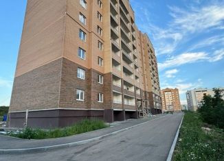 Трехкомнатная квартира на продажу, 69.1 м2, Октябрьский