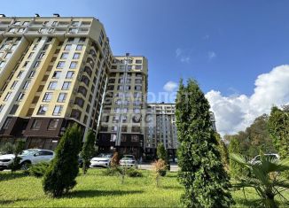 Продам 2-ком. квартиру, 42 м2, посёлок городского типа Дагомыс, Армавирская улица, 20А, ЖК Кватро