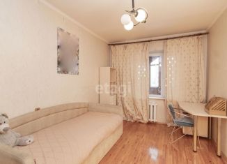 Продажа 2-ком. квартиры, 89 м2, Тюмень, Центральный округ, улица Котельщиков, 36