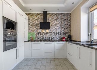 Продам коттедж, 130.8 м2, Казань, улица Мифтахетдина Акмуллы, 54