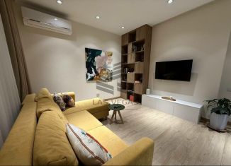 Сдаю в аренду двухкомнатную квартиру, 60 м2, Сочи, улица Куйбышева, 21, микрорайон Черемушки