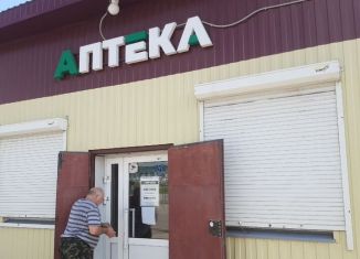 Сдам в аренду торговую площадь, 38 м2, поселок городского типа Козулька, улица 40 лет Победы, 68А