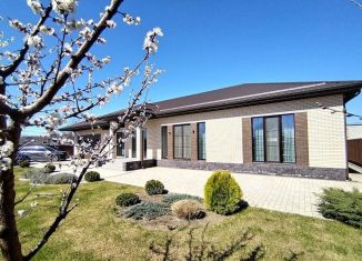 Дом на продажу, 250 м2, Славянск-на-Кубани, Театральная площадь