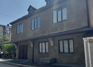 Продажа дома, 198 м2, Буйнакск, улица Салаватова, 2