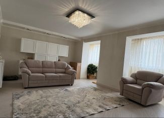 Продаю двухкомнатную квартиру, 71.5 м2, Татарстан, улица Фатыха Амирхана, 5