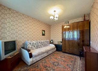 Продаю 3-ком. квартиру, 55.7 м2, Нижний Новгород, улица Сергея Акимова, 11