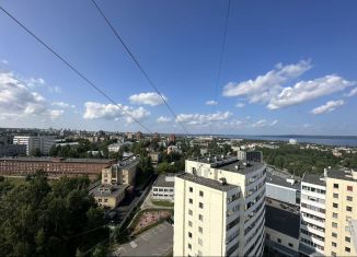 Продается 2-комнатная квартира, 64 м2, Карелия, улица Варламова, 39