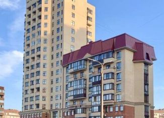 Трехкомнатная квартира на продажу, 90 м2, Псков, Юбилейная улица, 40