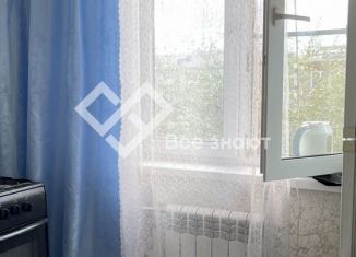 Продаю 2-ком. квартиру, 44.4 м2, Челябинск, улица Марченко, 19Б, Тракторозаводский район