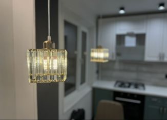 Сдаю в аренду двухкомнатную квартиру, 53 м2, Армавир, улица Тимирязева, 2