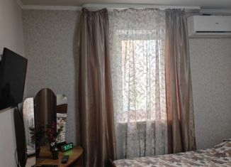 Сдается 2-комнатная квартира, 45 м2, Ростов-на-Дону, улица 12-я Линия, 62