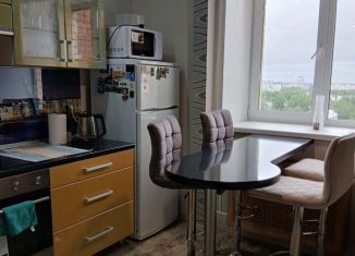 Сдам 1-ком. квартиру, 43 м2, Сыктывкар, Коммунистическая улица, 75/2, Юго-Западный район