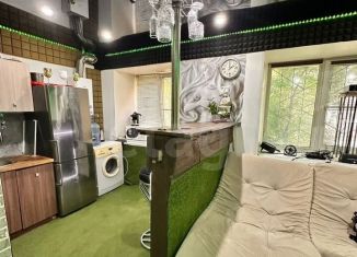 Продается трехкомнатная квартира, 44.3 м2, Нижний Новгород, проспект Ленина, 5