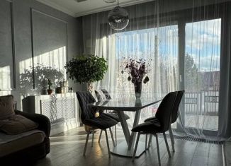 Продаю 3-комнатную квартиру, 110 м2, посёлок Молодёжный, Подгорная улица, 18/4