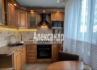 Продаю 2-комнатную квартиру, 50 м2, Выборг, улица Гагарина, 16