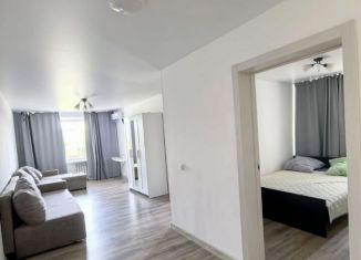 Продаю 3-ком. квартиру, 53 м2, Яровое, квартал Б, 30