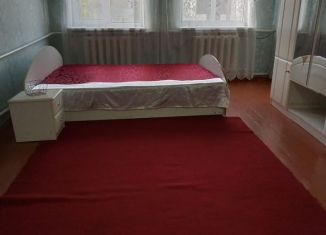 Продам 2-ком. квартиру, 49 м2, поселок городского типа Афипский, Первомайская улица, 103