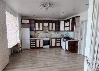 Продам 3-ком. квартиру, 74 м2, Вологда, Колхозная улица, 60А, микрорайон Прилуки