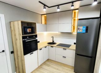 Продам 1-комнатную квартиру, 36 м2, Саратов, улица имени В.И. Оржевского, 2