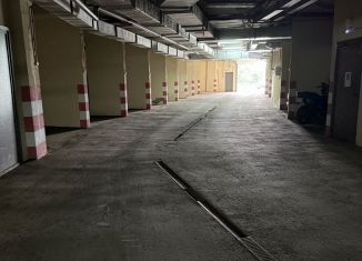 Продается машиноместо, 17 м2, Чебоксары, улица Академика РАН Х.М. Миначева, 19