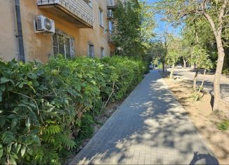 Продажа двухкомнатной квартиры, 45.5 м2, Астрахань, площадь Шаумяна, 13