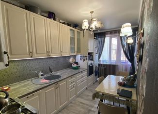 3-комнатная квартира на продажу, 65 м2, Астрахань, Хибинская улица, 4