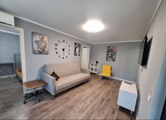 Продам двухкомнатную квартиру, 45.5 м2, Ефремов, улица Химиков, 3