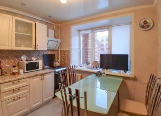 Продается 3-ком. квартира, 71.4 м2, Калуга, улица Гагарина, 8