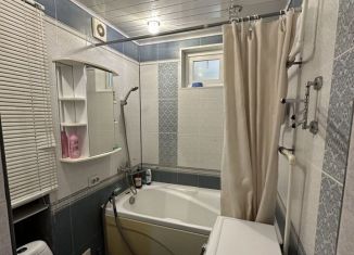 Продается 3-комнатная квартира, 60 м2, Стерлитамак, улица Салавата Юлаева, 6