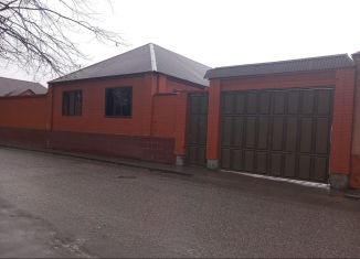 Аренда дома, 180 м2, Грозный, улица Субры Кишиевой, 34А