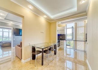 Продаю 2-комнатную квартиру, 55 м2, Сочи, улица Бытха, 41, микрорайон Бытха