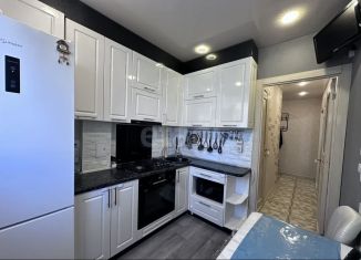 Продаю 2-ком. квартиру, 44.5 м2, Чебаркуль, улица Крылова, 18А