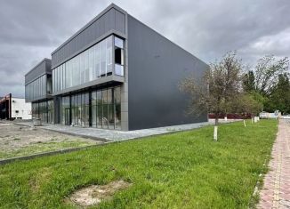 Сдается помещение свободного назначения, 500 м2, Грозный, 2-й микрорайон, бульвар Султана Дудаева, 5Ак1