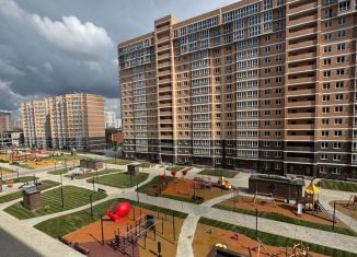 Продается двухкомнатная квартира, 56 м2, Краснодар, улица Ветеранов, 85к4, микрорайон 2-я Площадка