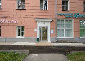 Продам торговую площадь, 266 м2, Тула, улица Кирова, 166