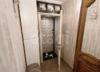 Продам 1-ком. квартиру, 37 м2, Москва, станция Ботанический сад, Снежная улица, 1