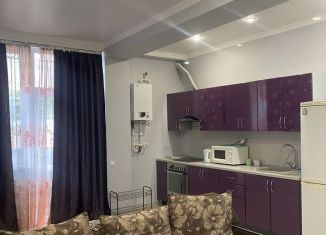 Продаю 1-ком. квартиру, 42 м2, село Витязево, улица Комарова, 44