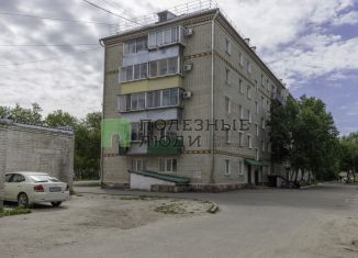 Продается трехкомнатная квартира, 62.5 м2, село Белогорье, Заводская улица, 4